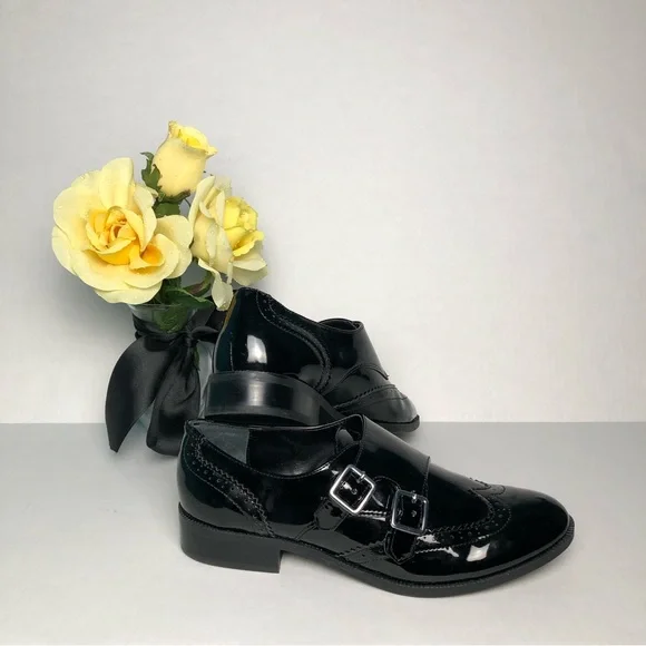 ⭐️NEW⭐️UNISA Black Patent Leather Loafers - Picture 5 of 8
